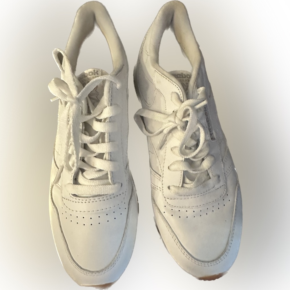 Reebok Sneakers